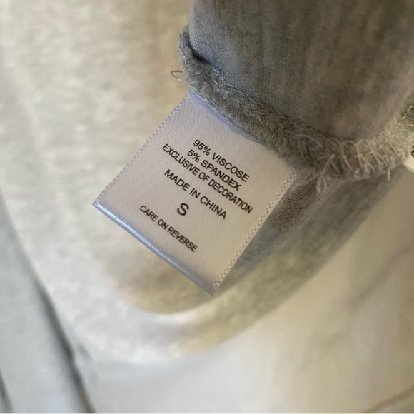 New York & Company Grey Long Sleeve Viscose Blend Open Cardigan - Picture 5 of 8